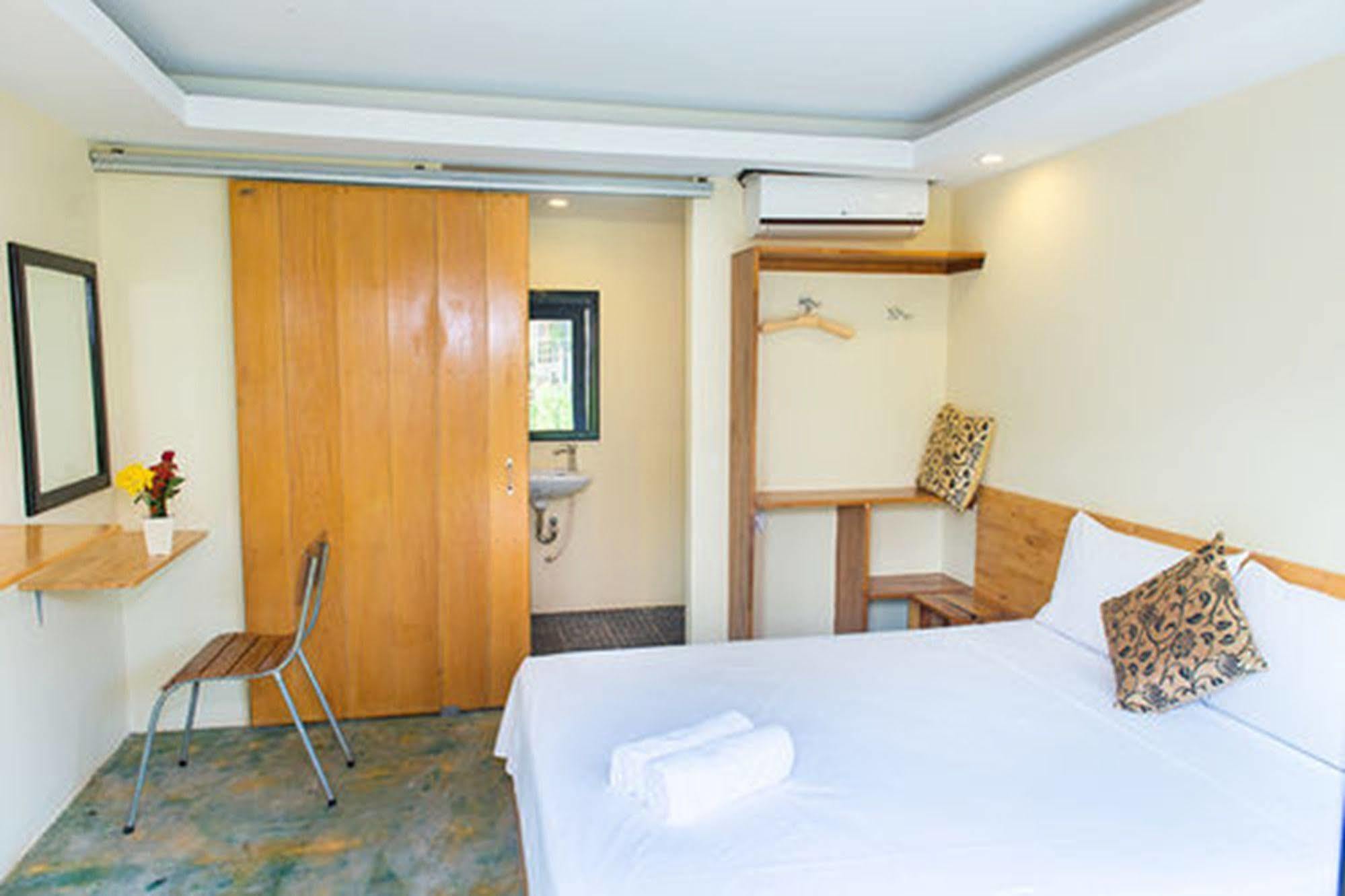 Day Day Inn Siem Reap Buitenkant foto