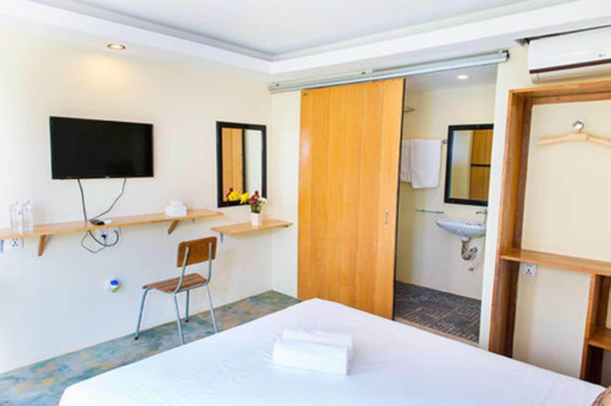 Day Day Inn Siem Reap Buitenkant foto