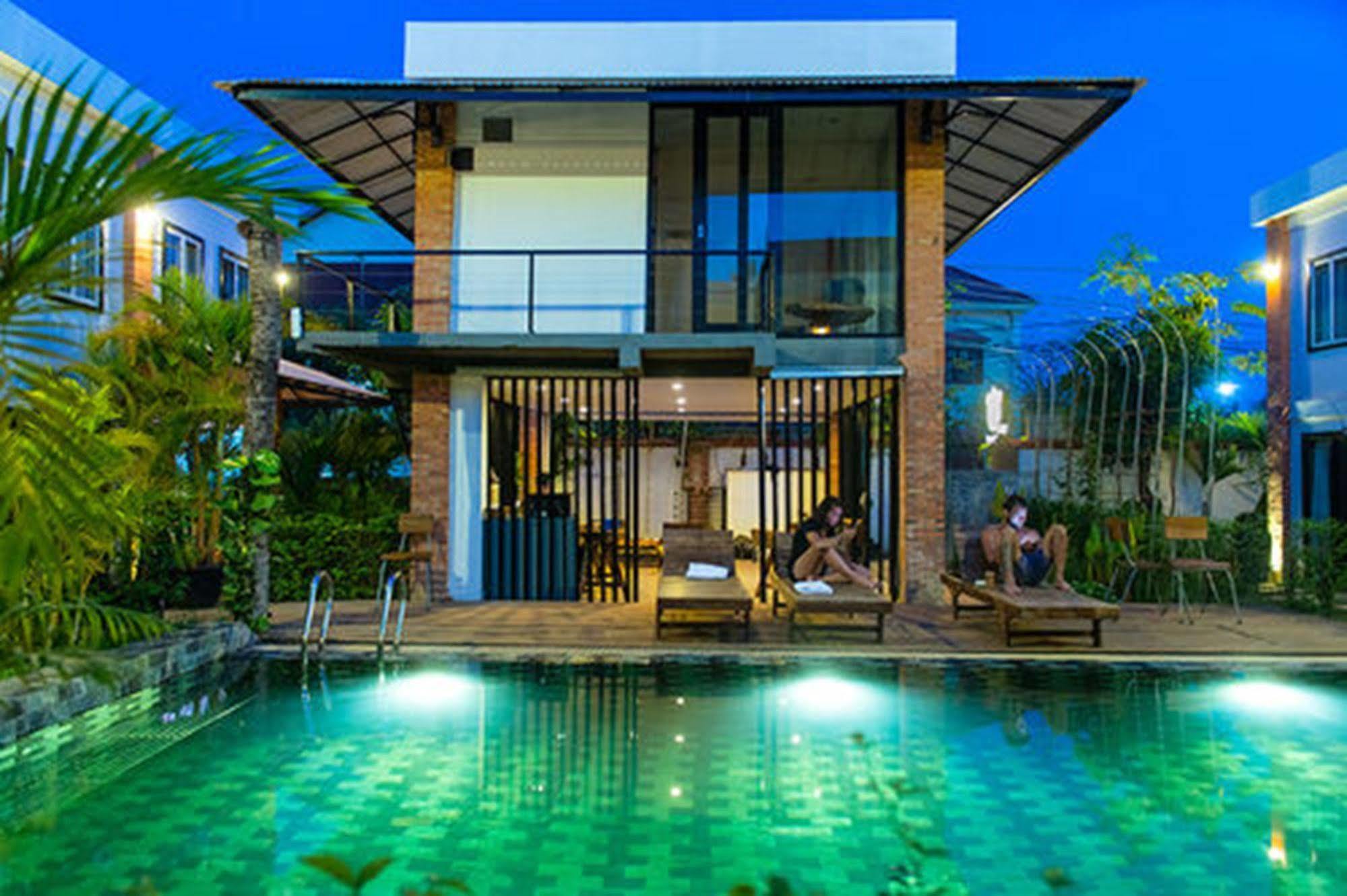 Day Day Inn Siem Reap Buitenkant foto