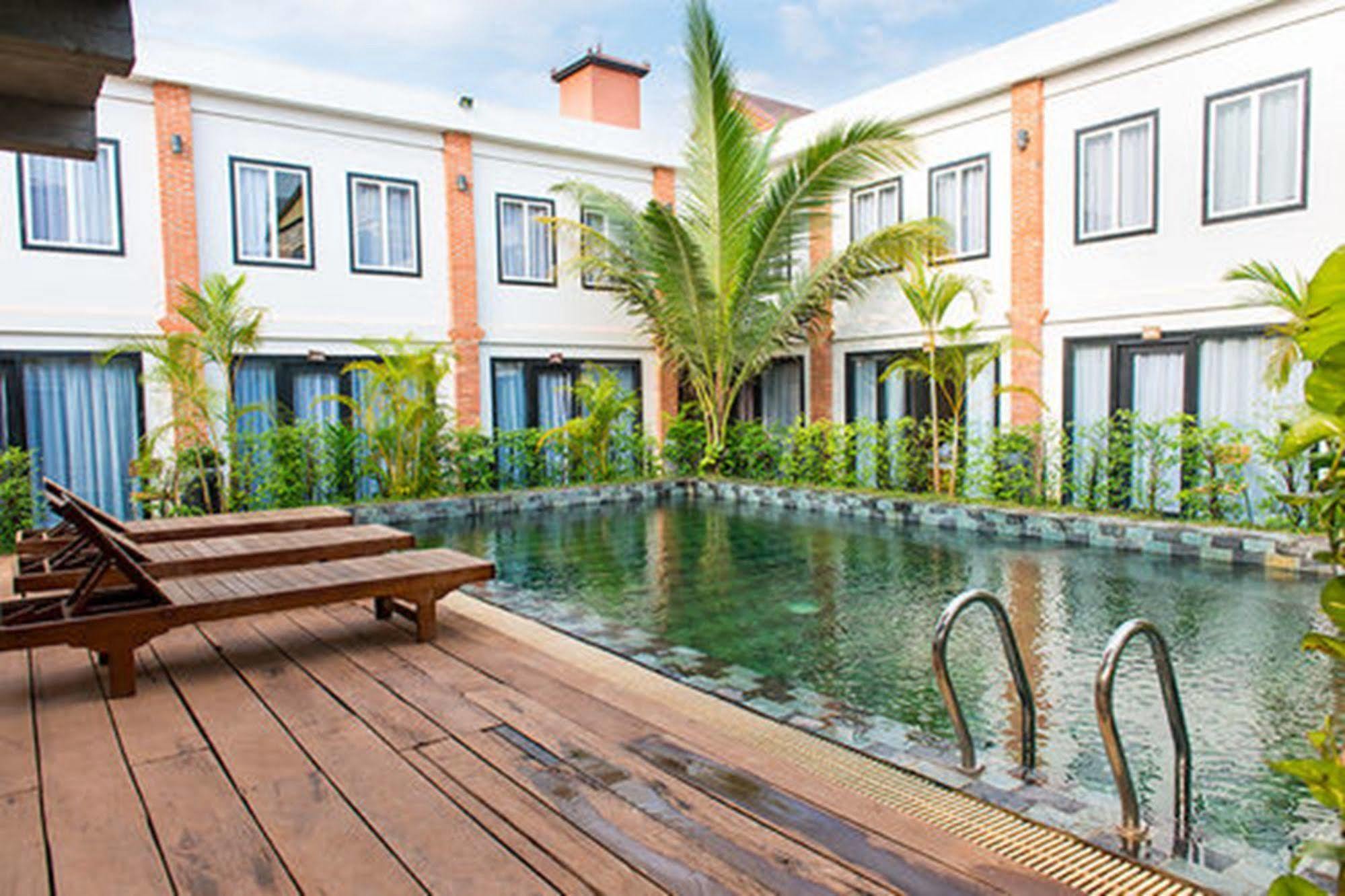 Day Day Inn Siem Reap Buitenkant foto