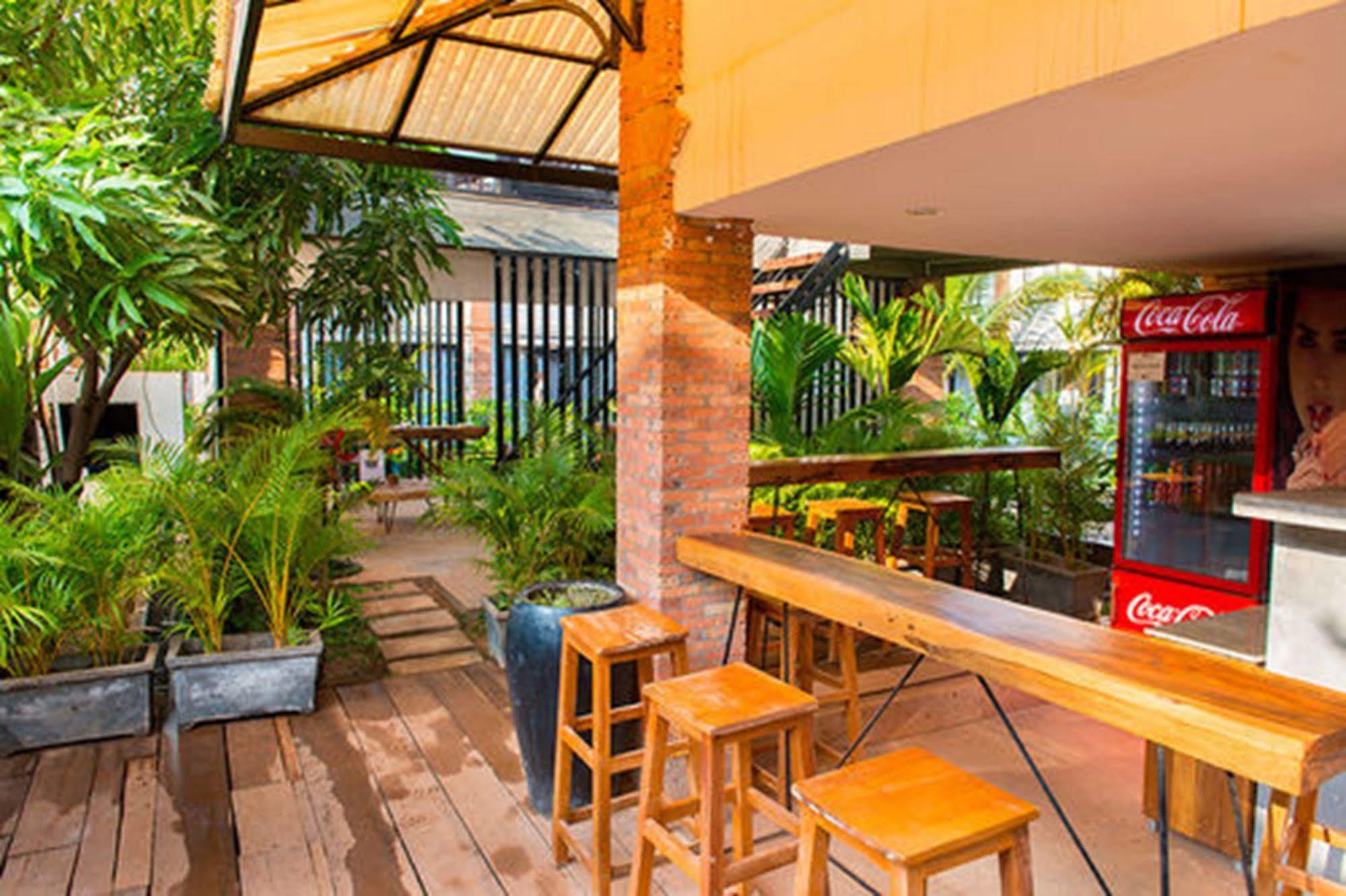 Day Day Inn Siem Reap Buitenkant foto